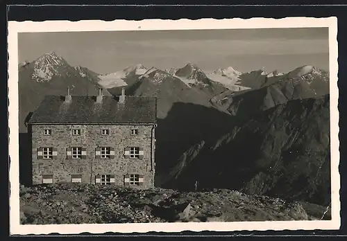 AK Breslauer-Hütte, Berghütte mit Ramoljoch und Spiegelkogl, Ötztaler Alpen