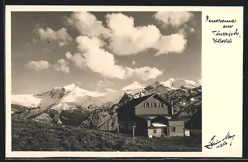 AK Tuxer Joch-Haus, Hütte vor schneebedeckten Gipfeln