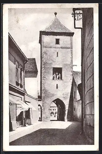 AK Horaschdowitz, Strassenpartie mit Torturm