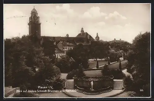 AK Plauen / Vogtland, Blick auf Isidore Schmidt-Brunnen und Rathaus