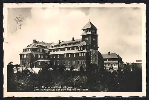 AK Oberwiesenthal i. Erzgeb., Unterkunftshaus auf dem Fichtelberg