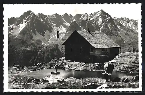 AK Friedrichshafnerhütte, Berghütte mit Panorama