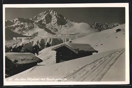 AK Rosskogelhütte, Berghütte mit Panorama im Schnee