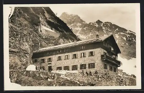 AK Berghütte im Karwnedelthal