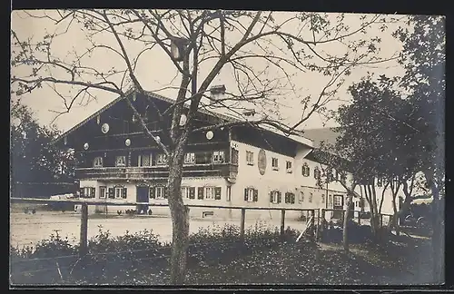 AK Buchberg / Fischbachau, Gasthaus, Gebäudeansicht