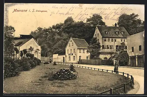 AK Meerane, Strasse Steingasse mit Wohnhäusern