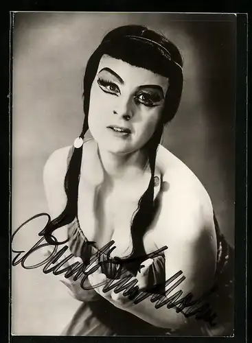 AK Opernsängerin Berit Lindholm in Elektra mit original Autograph