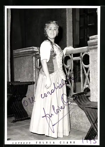 AK Opernsängerin Fulvia Ciano, original Autograph