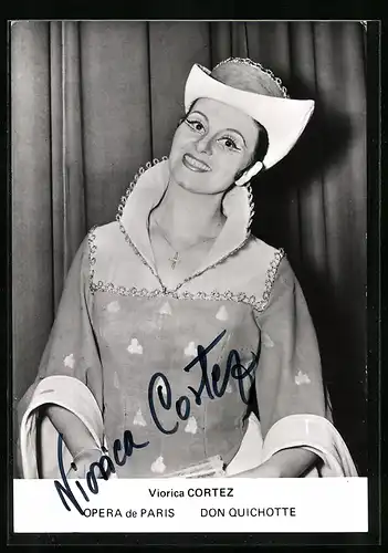 AK Opernsängerin Viorica Cortez in Don Quichote, original Autograph