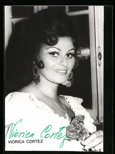 AK Opernsängerin Viorica Cortez mit original Autograph