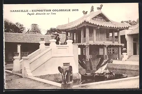 AK Marseille, Exposition Coloniale 1922, Pagode Annamite sur l'eau