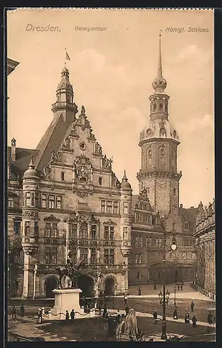 AK Dresden, Schlossplatz mit Georgentor und König Albert-Denkmal