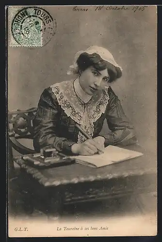 AK Junge Französin in Trachten d. Centre schreibt einen Brief an ihren Liebsten