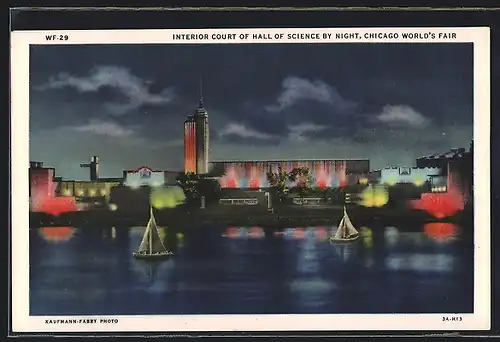 AK Chicago, World`s Fair 1933, Interior Court of Hall of Science by Night, Ausstellung