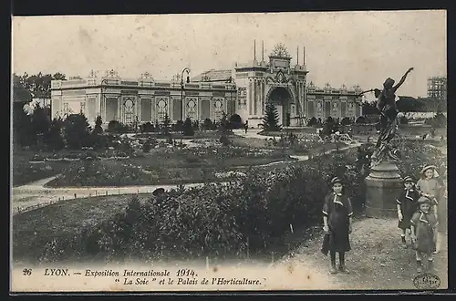 AK Lyon, Exposition Internationale 1914, La Soie et la Palais de l`Horticulture, Ausstellung