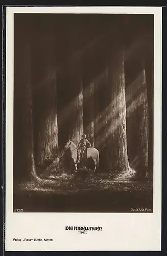 AK Filmszene Die Nibelungen, I. Teil, Siegfried auf seinem Ross im Wald