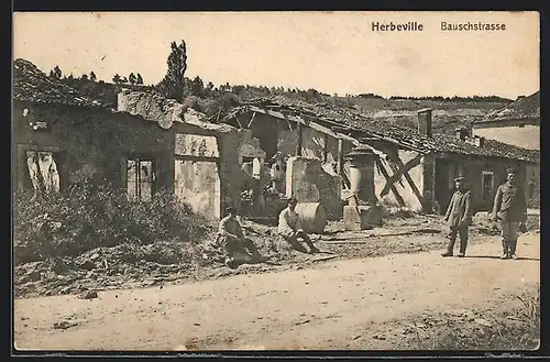 AK Herbeville, Bauschstrasse mit zerstörten Häusern