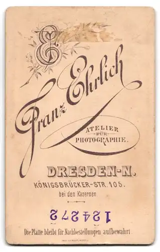 Fotografie Franz Ehrlich, Dresden, Eleganter Herr mit Oberlippenbart