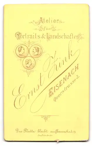Fotografie Ernst Zink, Eisenach, Querstr. 3, Hübsche Dame im dunklen Kleid
