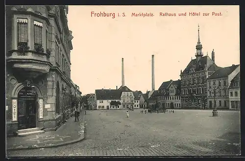 AK Frohburg i. S., Hotel zur Post und Rathaus am Marktplatz