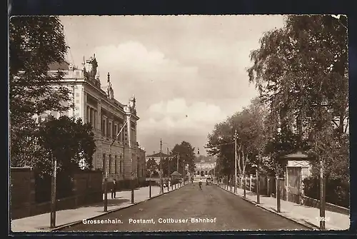 AK Grossenhain / Sachsen, Postamt und Blick zum Cottbuser Bahnhof