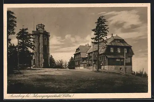 AK Johanngeorgenstadt, Unterkunftshaus und Aussichtsturm auf dem Auersberg