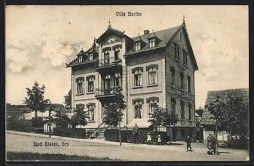 AK Bad Elster, Hotel Villa Bertha mit Strasse