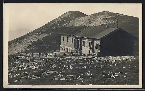 AK Fischerhütte mit Klosterwappen, Gesamtansicht mit Hochschneeberg