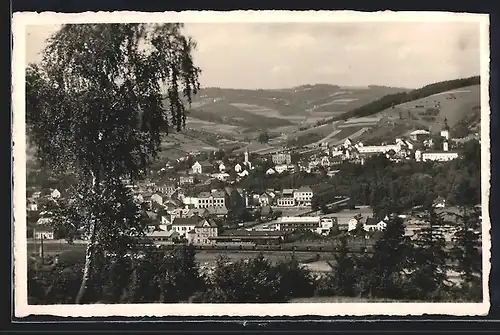 AK Vsetin, Blick von einem Hügel auf die Ortschaft