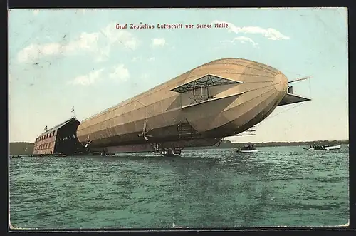 AK Graf Zeppelins Luftschiff vor der Halle