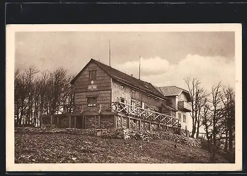 AK Enzianhütte, Blick auf die Berghütte