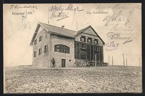 AK Reisalpen-Schutzhaus, Ortspartie mit Berghütte