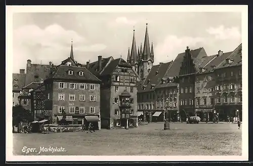 AK Eger, Marktplatz mit Blick zu den Kirchtürmen