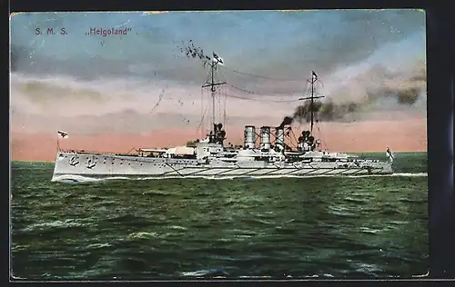 AK S.M.S. Helgoland, das Kriegsschiff auf See gesehen