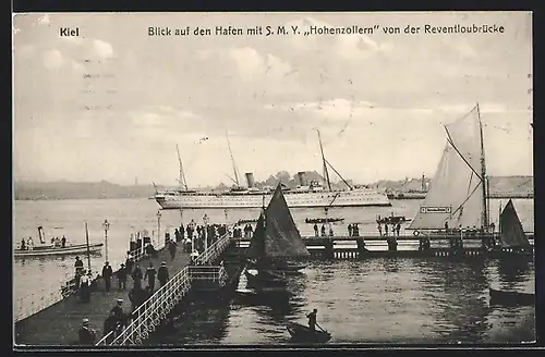 AK Kiel, Hafen mit SMY Hohenzollern von der Reventloubrücke gesehen