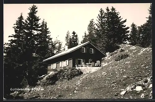 AK Göllerhütte, Berghütte vor dem Wald