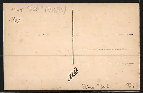 Foto-AK Auto Fiat 520 (1927 /29), Ehepaar im roten Fahrzeug am Wegesrand