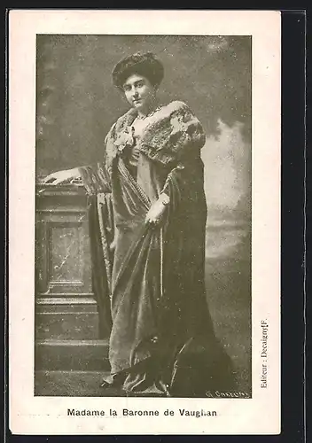 AK Madame la Baronne de Vaughan