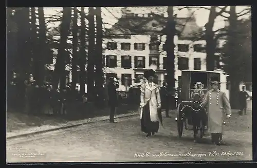 AK Prinzessin Juliana von den Niederlanden mit Ponywagen