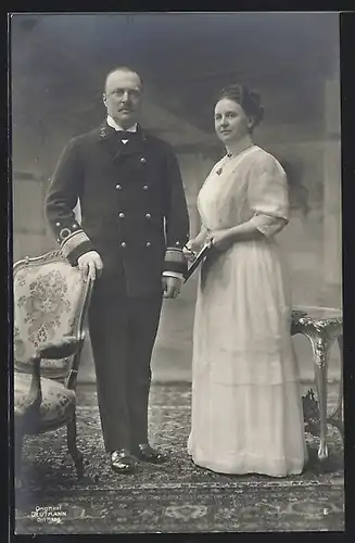 AK Königin Wilhelmine von den Niederlanden mit ihrem Gatten