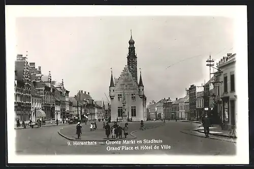 AK Herenthals, Grand`Place et Hôtel de Ville