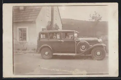 Foto-AK Auto NSU 10 /52 (1930 /31), Fiat-Lizenz, Kleiner Junge am Steuer