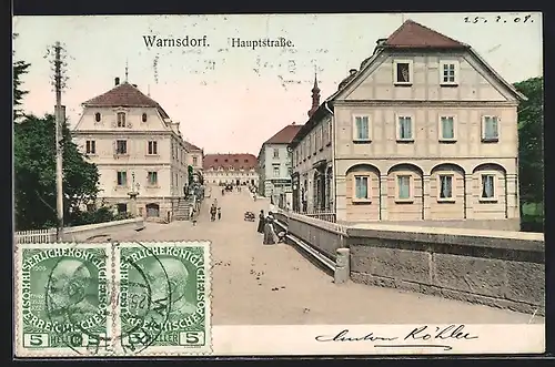 AK Warnsdorf, Hauptstrasse mit Brücke und Passanten