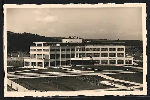 AK Otrokovice-Batov, Spolecensky dum