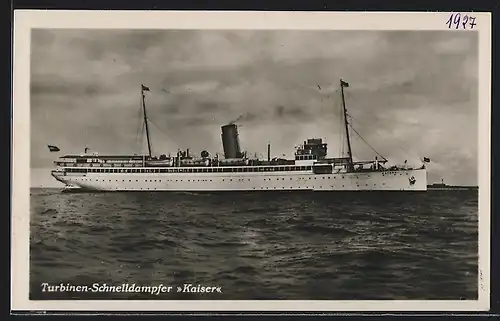 AK Turbinen-Schnelldampfer Kaiser in Fahrt