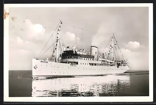 AK Kabinen-MS Dania in Fahrt