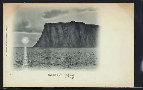 Mondschein-AK Nordkap, Felsen am Wasser bei Vollmond