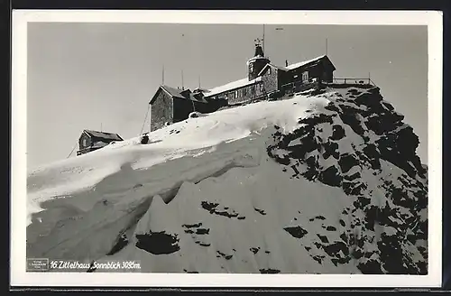 AK Zittelhaus, Verschneite Berghütte auf dem Sonnblick