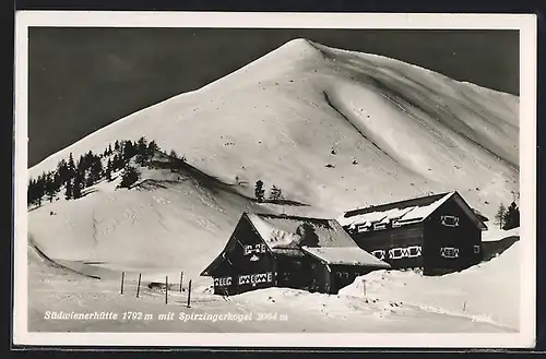 AK Südwienerhütte, Berghütte mit Spirzingerkogel im Schnee