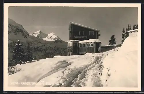 AK Sonnhütte, Berghütte am Radst. Tauern im Schnee